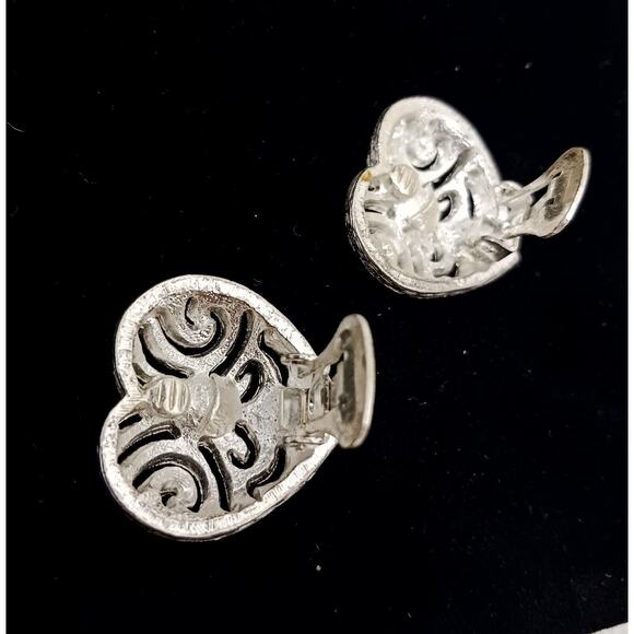Vintage Carolee Earrings 1" Heart Simulated Diamonds Clip On Silver Filigree EUC - Picture 10 of 15